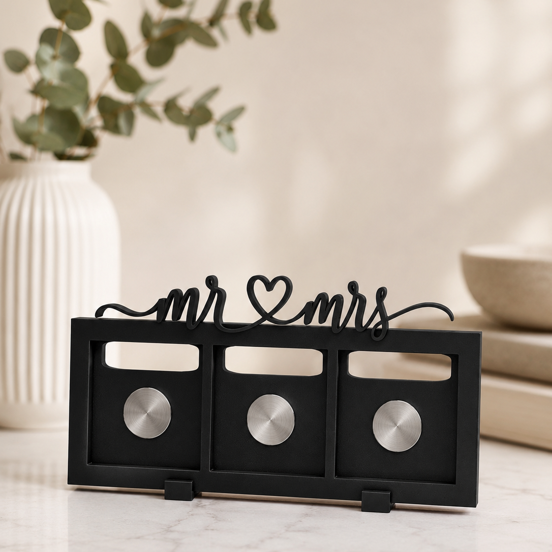 MR & MRS Frame