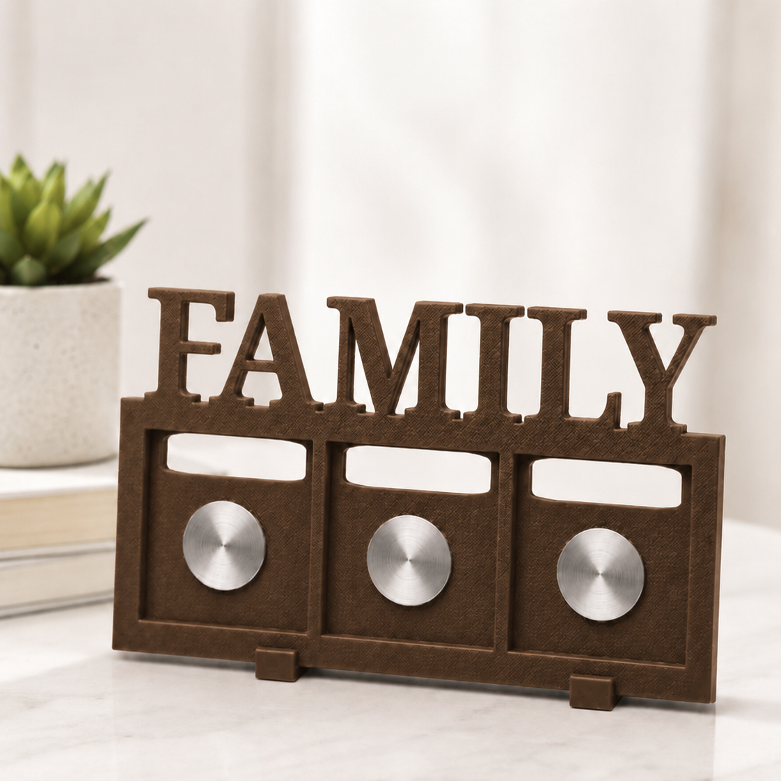 FAMILY Frame