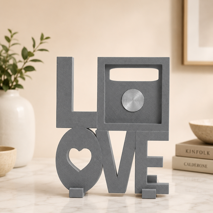 LOVE Frame