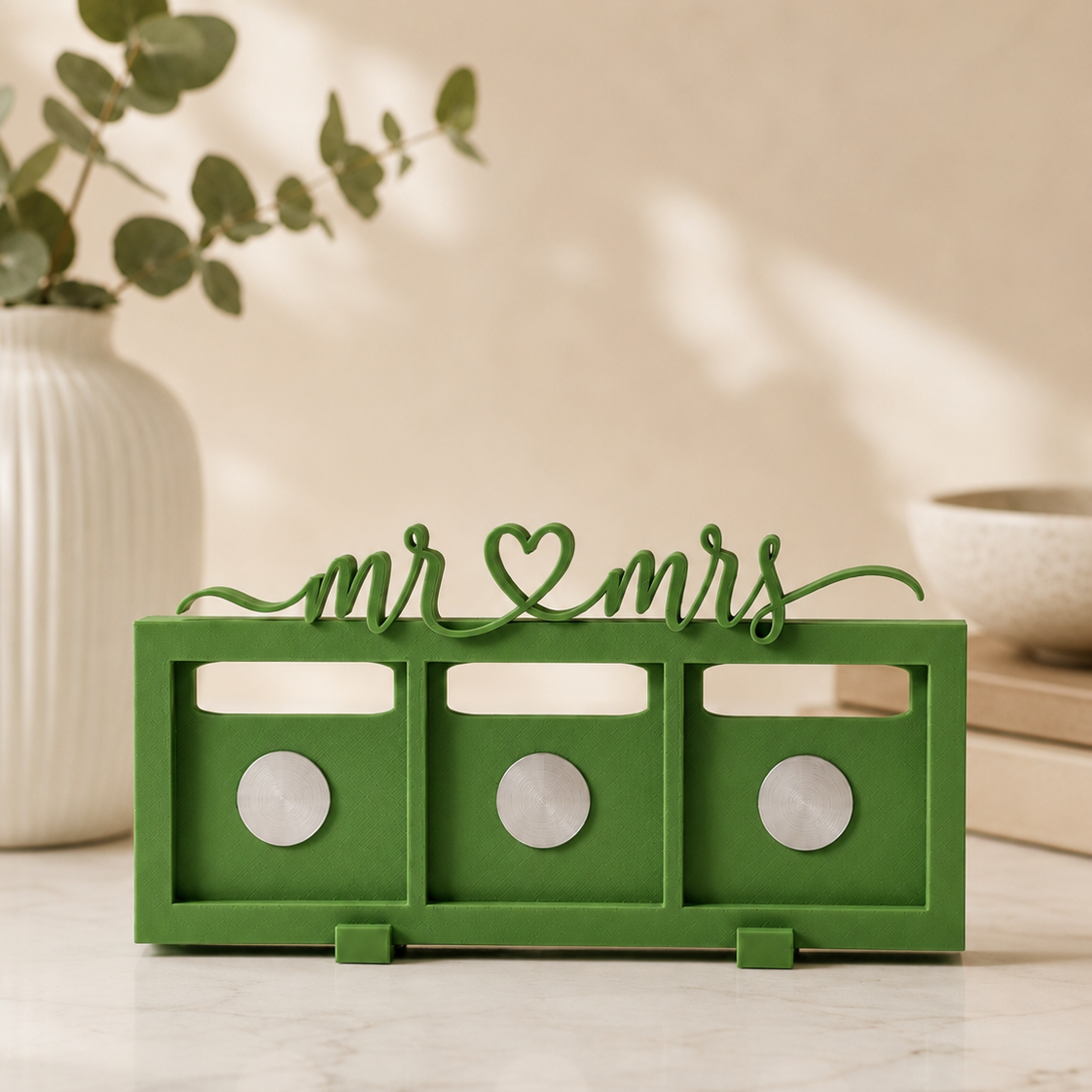 MR & MRS Frame