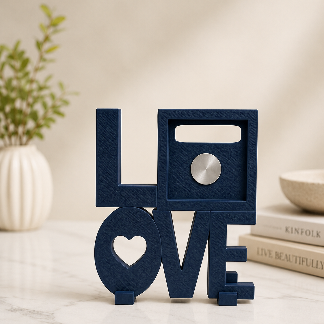LOVE Frame